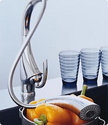Küchenarmatur mit herausziehbarer Spülbrause (Grohe Europlus)