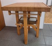 Zubereitungstisch mit Ablage